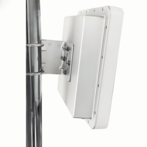 Amuse Tech Solutions Long Distance Fixed UHF RFID Reader 9 DBi Circular Polarization Antenna UHF RFID Reader For Inventory Management – With The Frequency From 860 MHz To 960 MHz